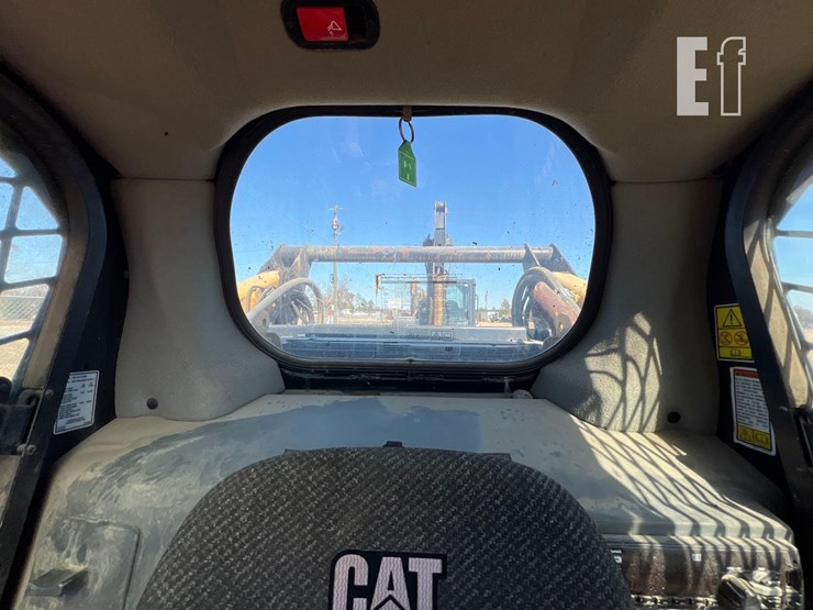 2018-caterpillar-289d-image-32