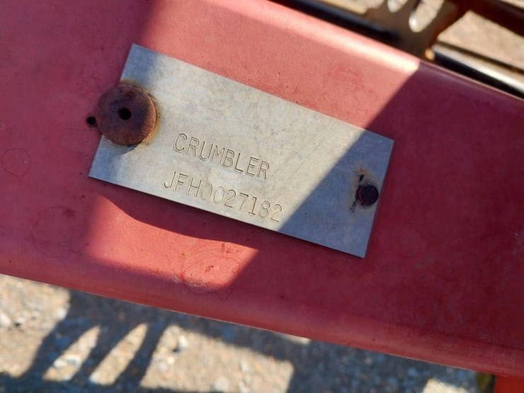 case-ih-crumbler-image-9