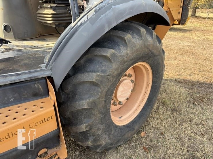 2014-case-580n-image-10