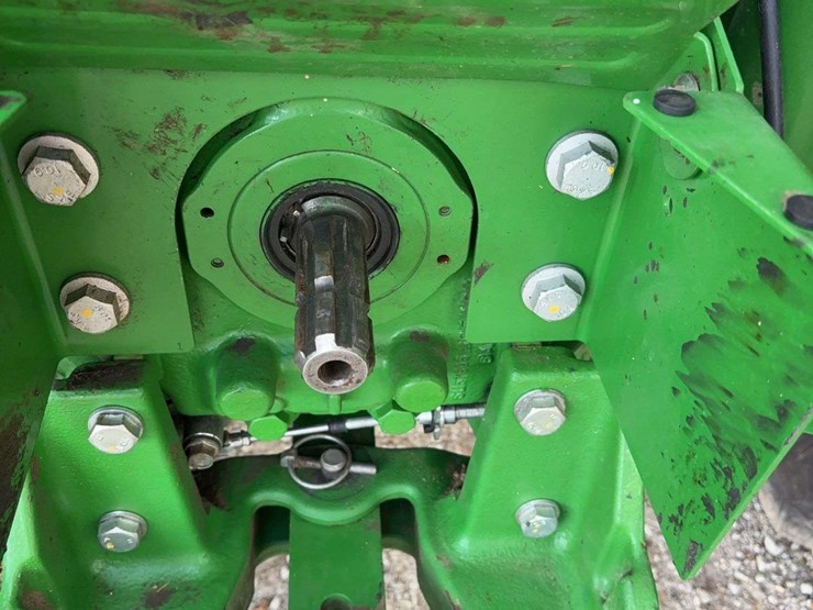 2023-john-deere-5120m-image-21