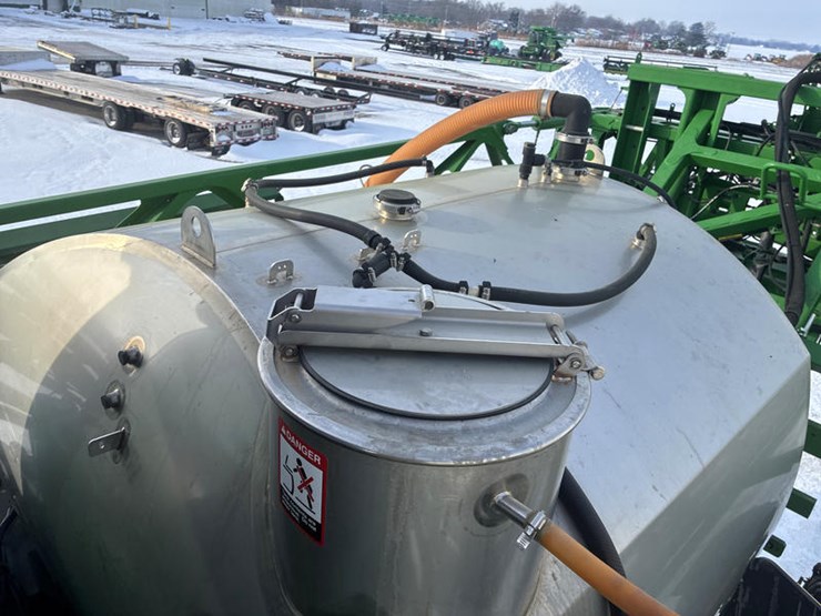 john-deere-r4038-image-78