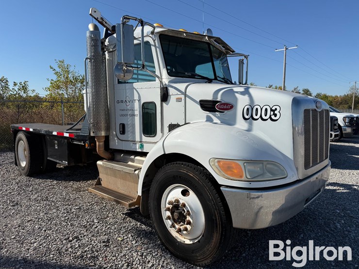 2014-peterbilt-337-image-3