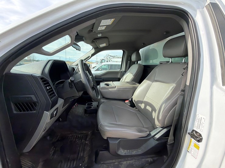 2019-ford-f150-xl-image-13