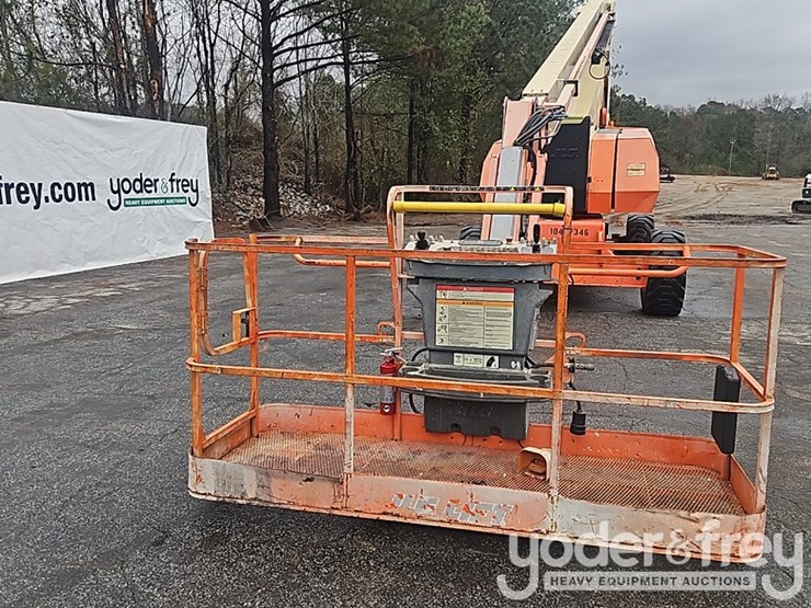 2016-jlg-800aj-image-7