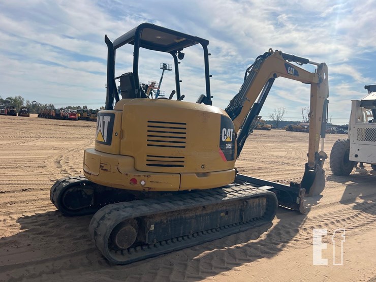 caterpillar-305e2-cr-image-4