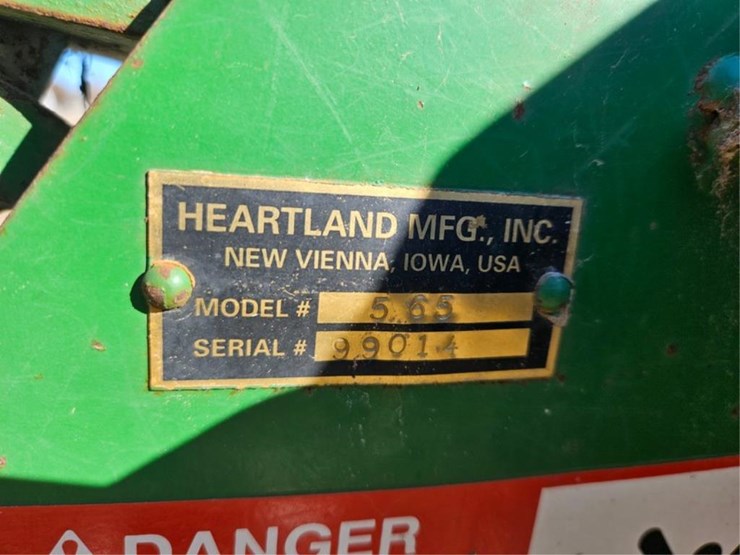 john-deere-566-image-59