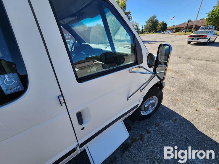 1993-ford-e350-image-16