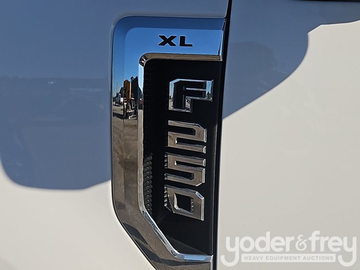 2019-ford-f250-xl-image-15
