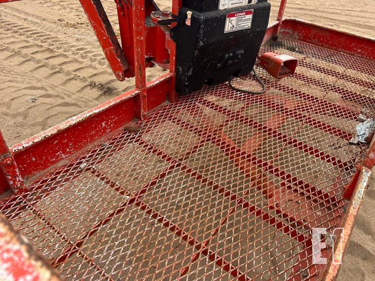 2000-jlg-800a-image-27