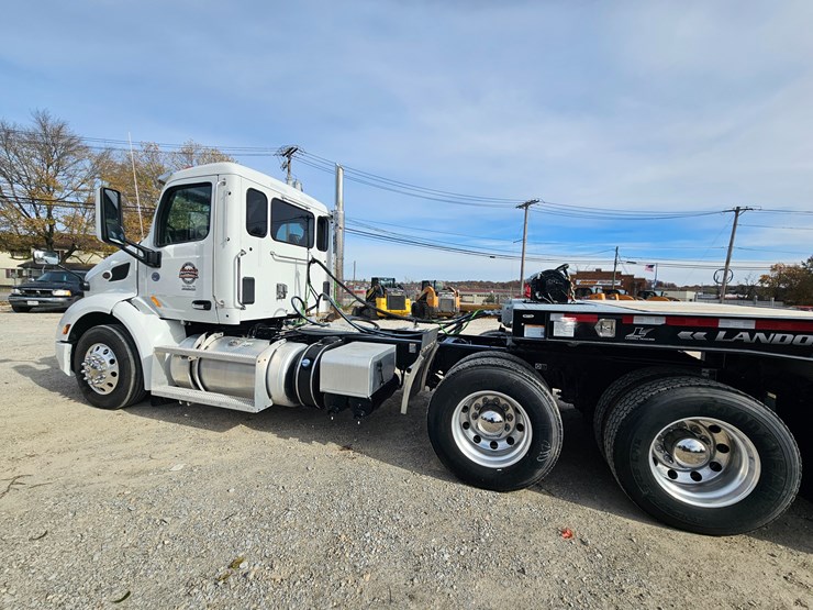 peterbilt-579-image-8