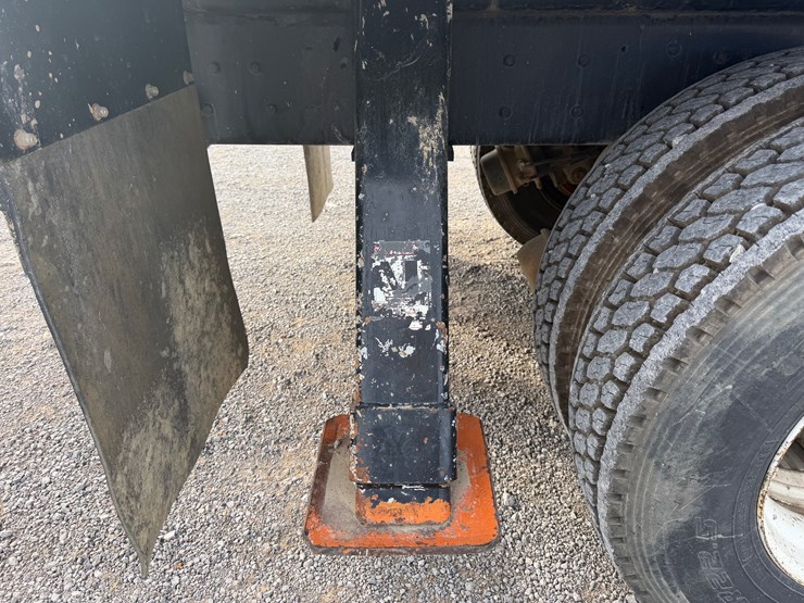 ford-lts9000-image-27