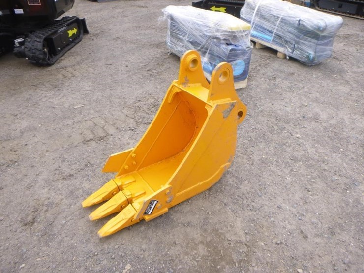 caterpillar-305-image-1