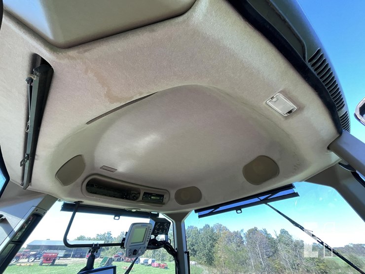 2010-case-ih-magnum-245-image-17