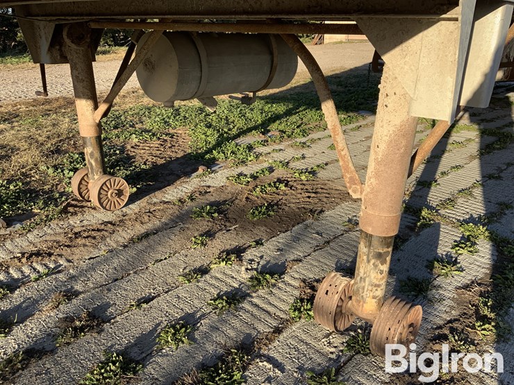 1960-timpte-t/a-nurse-tank-van-trailer-image-15