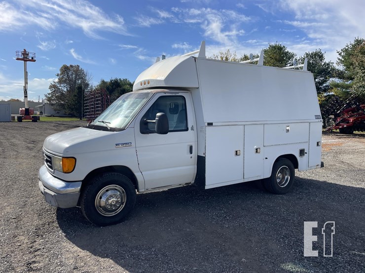 ford-e350-image-1