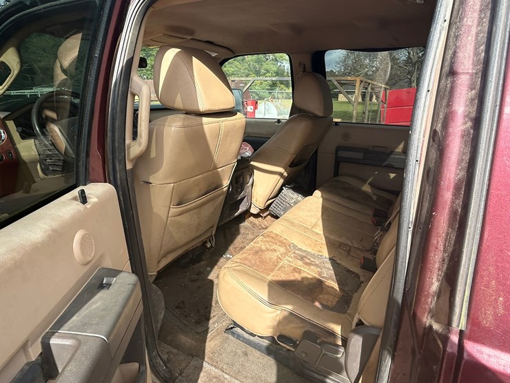 2011-ford-f250-image-11