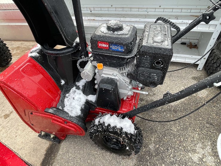 #6122-•-toro-snowmaster-snowblower-image-2