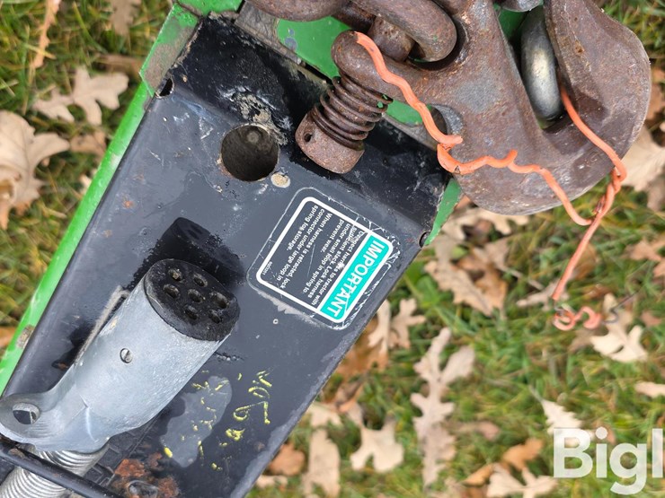 unverferth-brent-gt-644-gravity-wagon-image-10