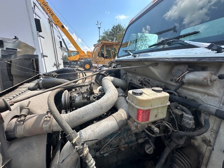 1994-international-4700-image-57