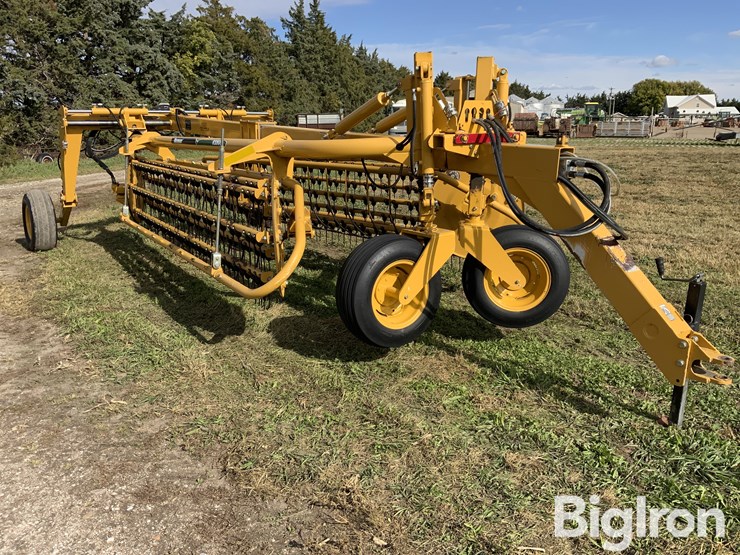 2012-vermeer-r2800-image-3