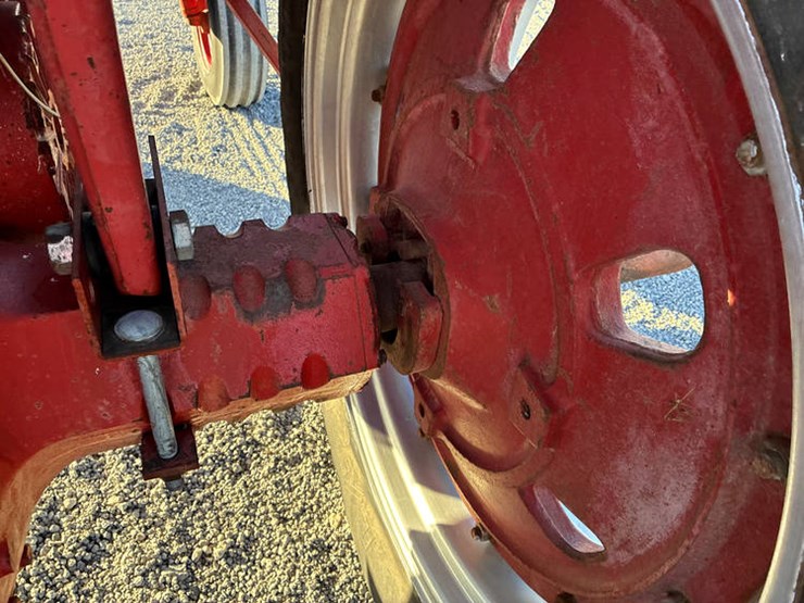 case-ih-100-image-42