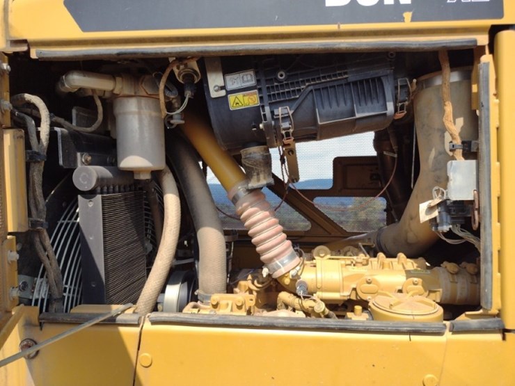 caterpillar-d6n-xl-image-49