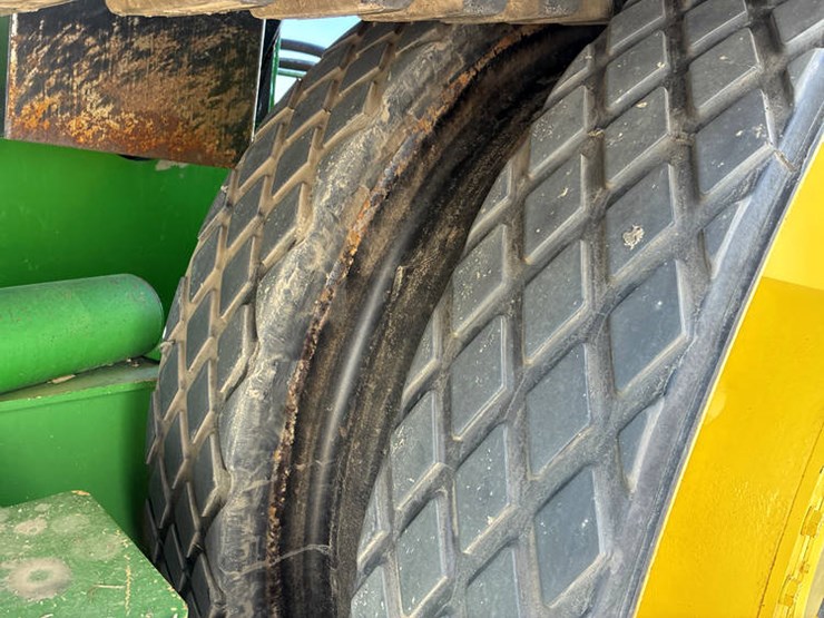 john-deere-9300t-image-45