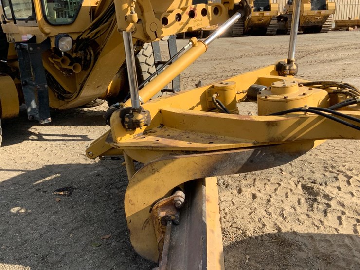 caterpillar-140h-vhp-image-10