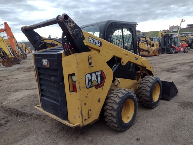 caterpillar-262d3-image-30