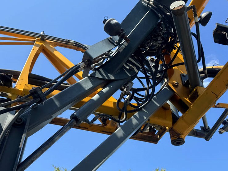 hagie-sts10-image-30