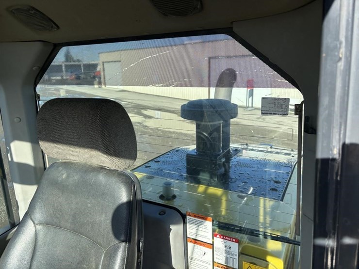 2014-komatsu-wa380-7-image-49