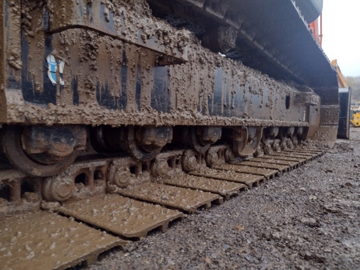 hitachi-zx135us-6-image-40