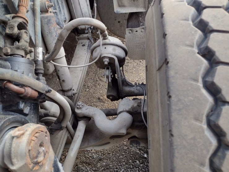 peterbilt-567-image-18