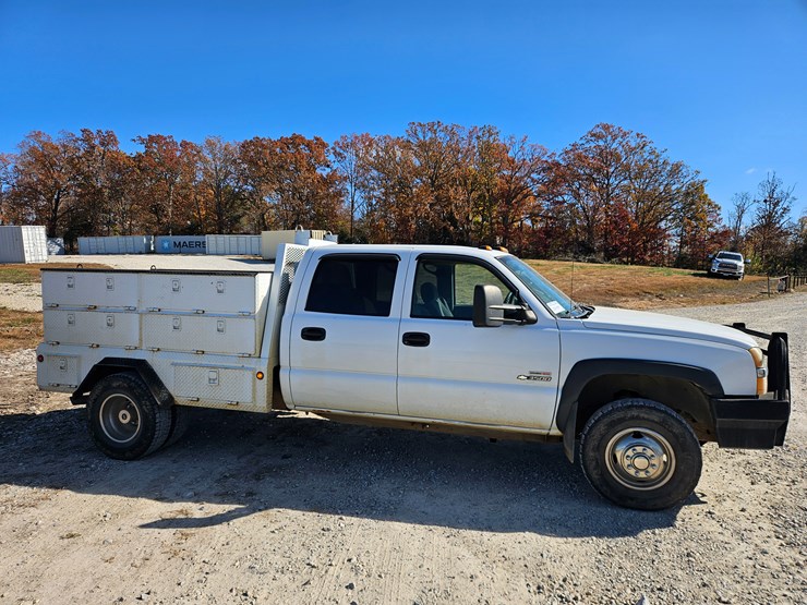 chevrolet-silverado-3500-image-21