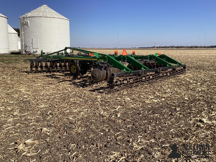 2013-john-deere-2720-image-7