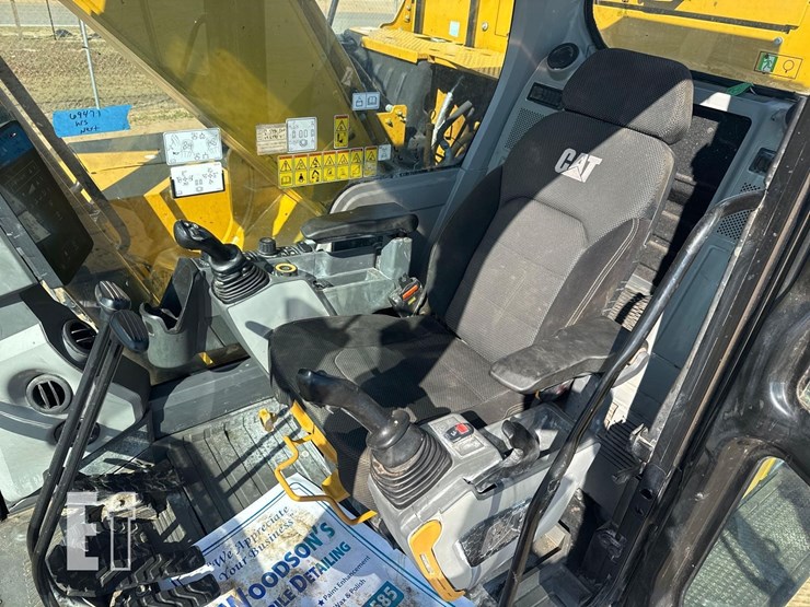 caterpillar-323-image-33