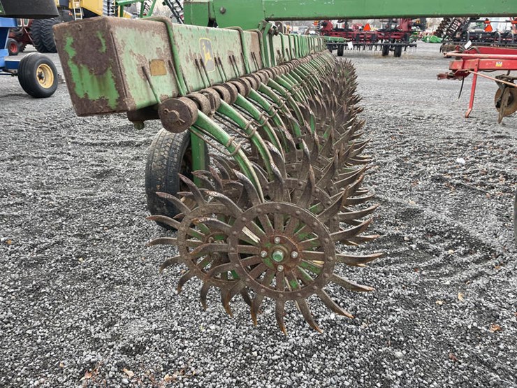 john-deere-400-image-7