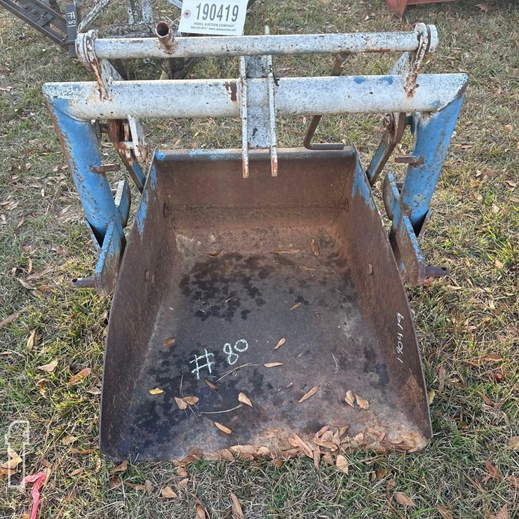 FORD 3PT. REVERSABLE SCOOP PAN