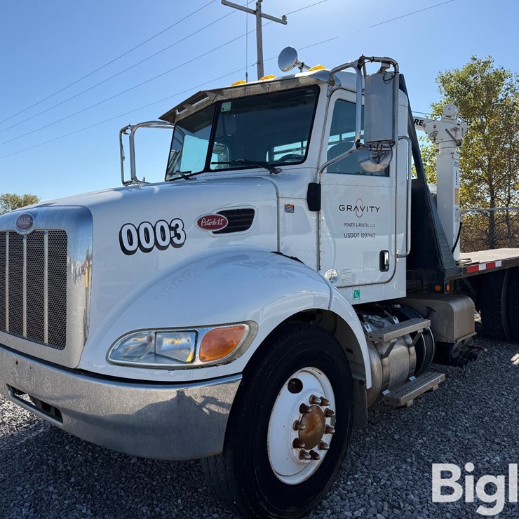 2014 PETERBILT 337
