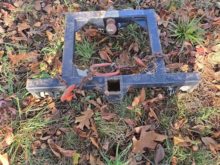3pt-utility-hitch-2"-receiver-and-ball-image-3