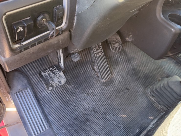 2008-kenworth-t800-image-18