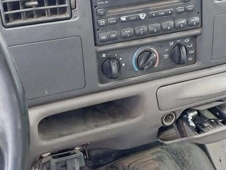 1999-ford-f350-image-12