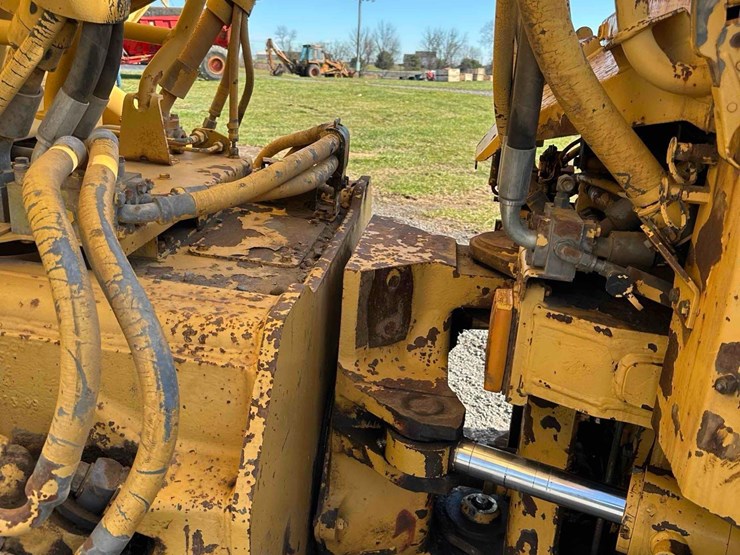 cat-350e2-haul-truck-image-7