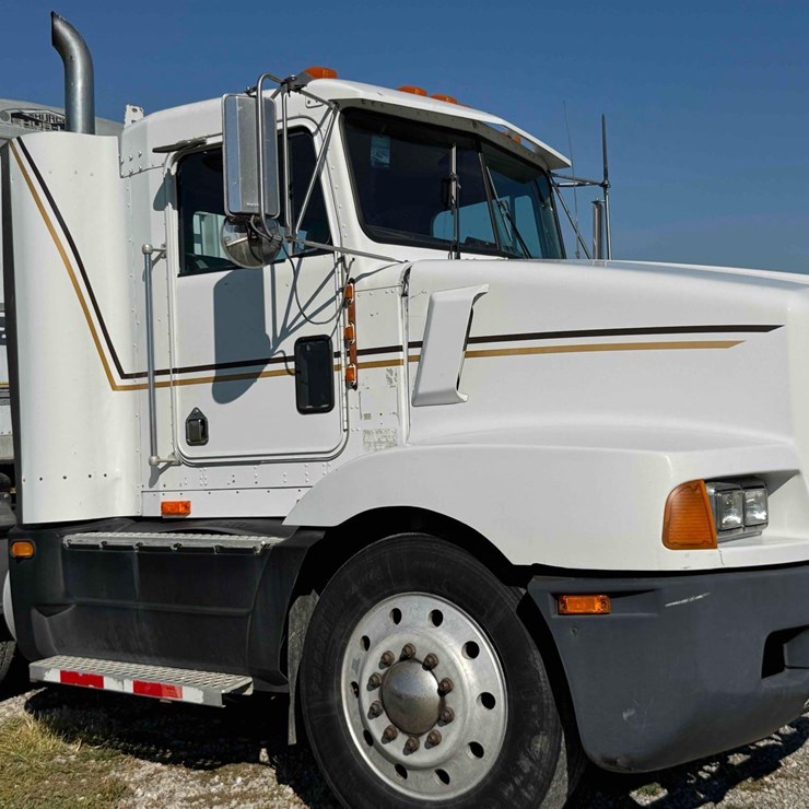 1992 KENWORTH T400