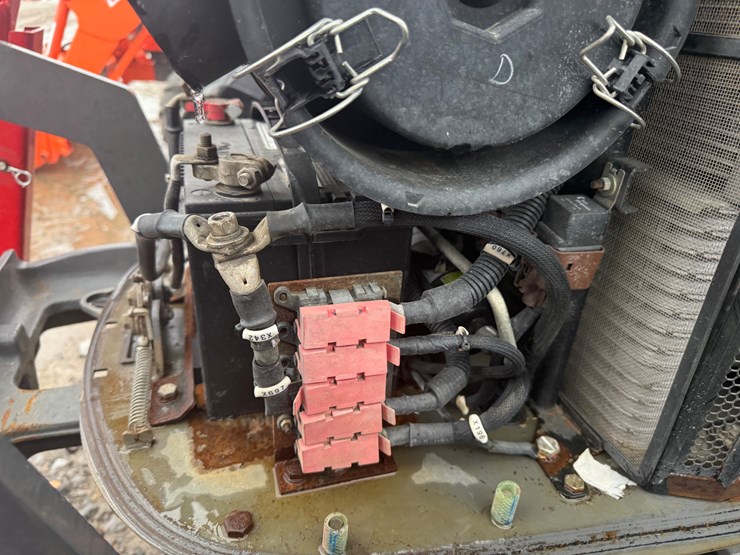 massey-ferguson-4709-image-61