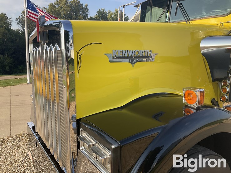 kenworth-w900-image-17