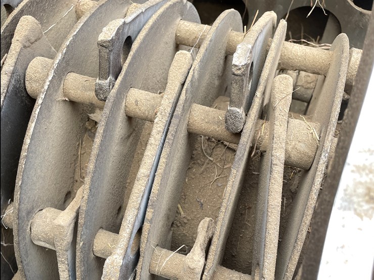 haybuster-h1100-image-27