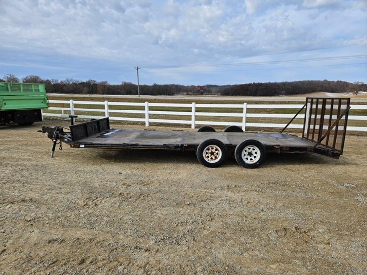 #3331-•-b-b-20'-tandem-axle-trailer-image-2