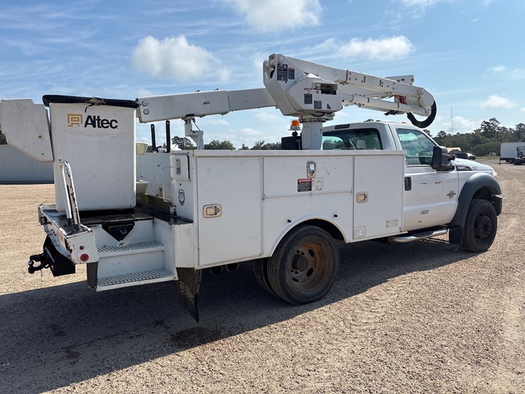 2015-ford-f550-image-3