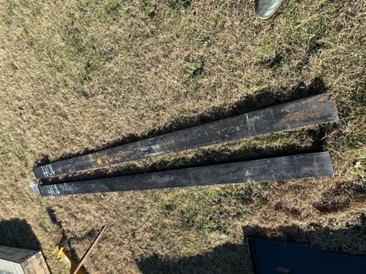 2--10'-pallet-fork-extensions-image-1